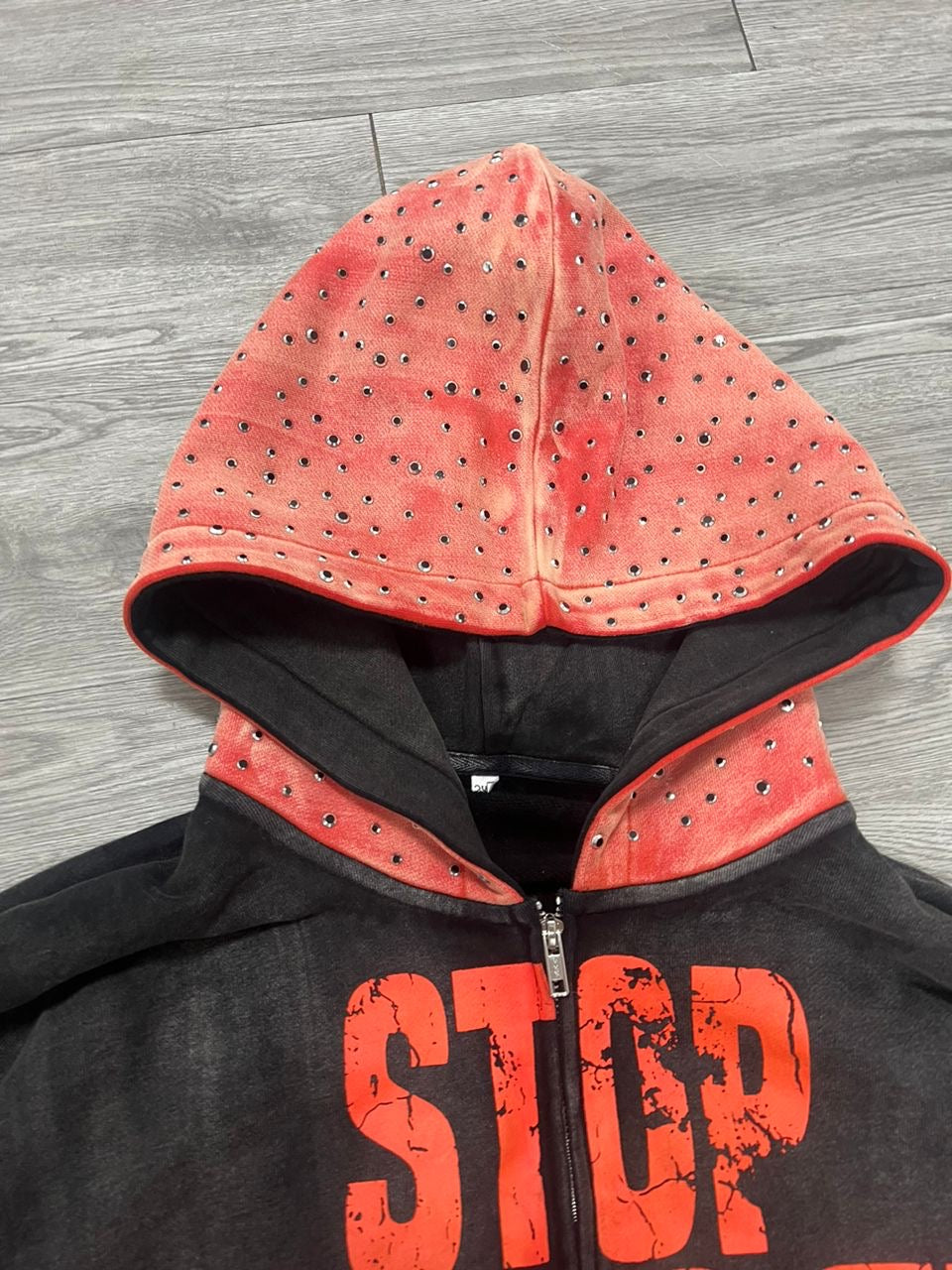 Red /black zipup