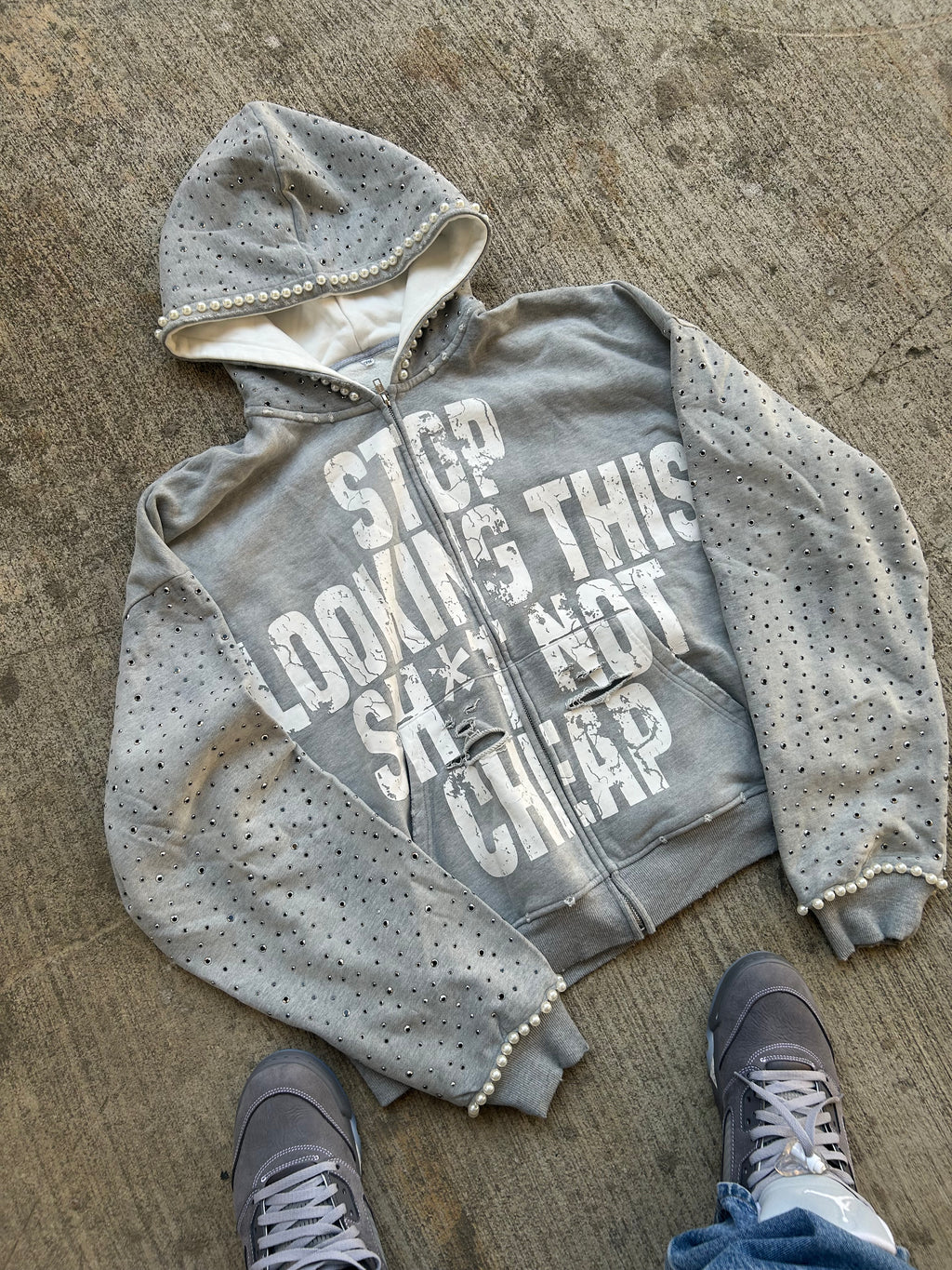 Grey zipup