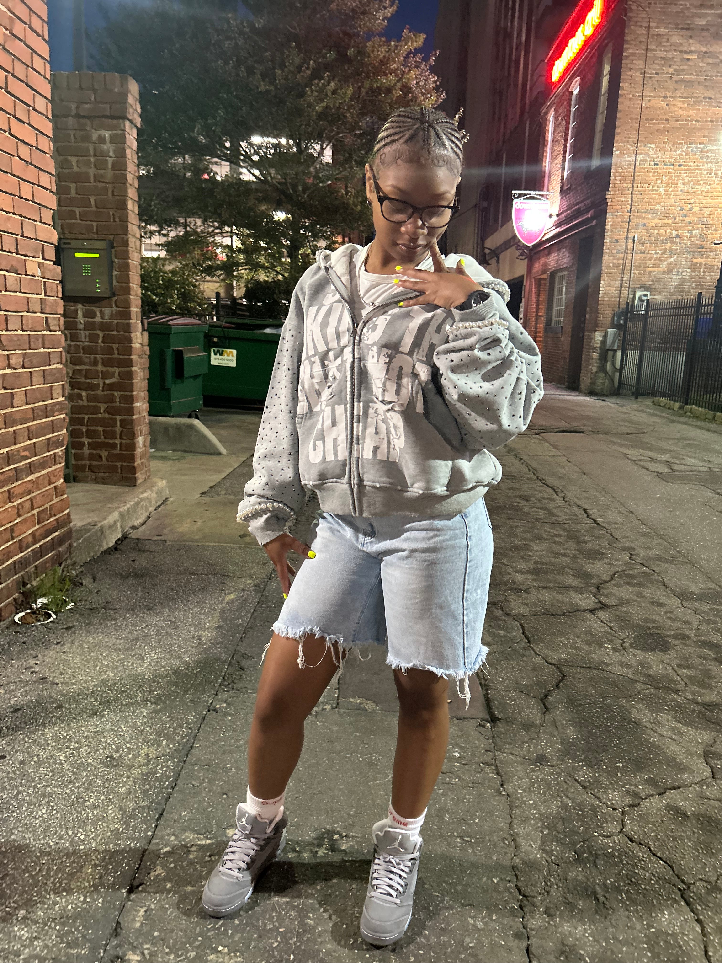 Grey zipup